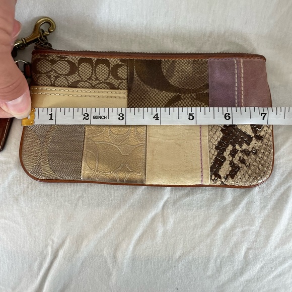 Vintage Coach Patchwork Wristlet - Picture 11 of 11